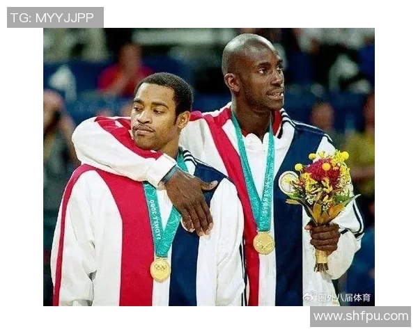 姚明与加内特的巅峰对决：篮球巨星的传奇碰撞与友谊之路