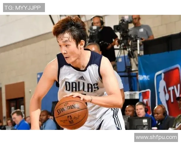 姚明与领导亲切会面分享篮球发展新思路与合作愿景