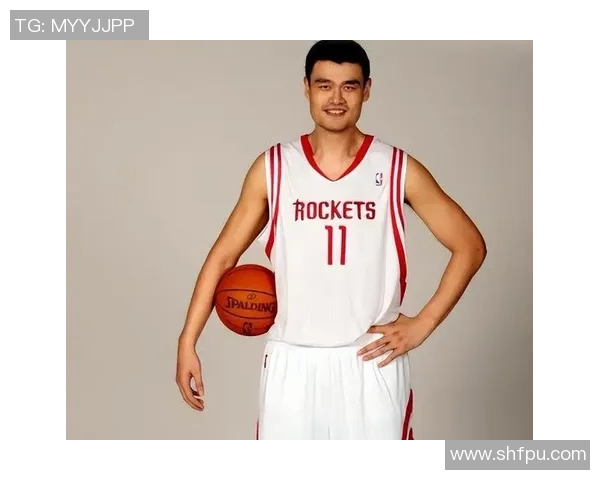 姚明在野球实战中的技巧与策略解析，探索他的篮球智慧与团队合作精神