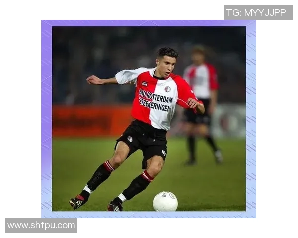 荷兰足球传奇人物回顾曾经的明星球员与他们的辉煌岁月