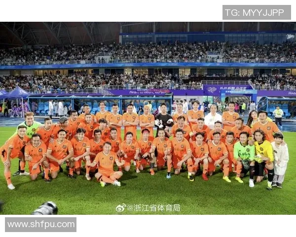 香港足球明星队西安之行展现体育魅力与城市风采的完美融合 香港足球明星队西安之行展现体育魅力与城市风采的完美融合